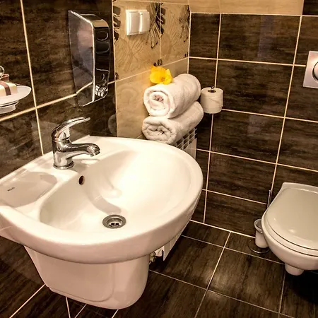 Madejowy Dwor Jurgów